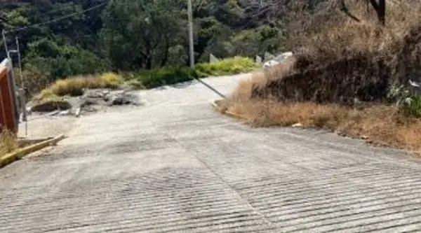 Terreno en venta en Lomas de Tzompantle, Cuernavaca — foto 3 de 10