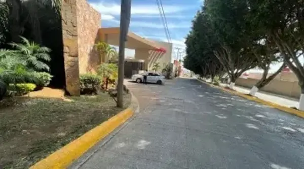 Terreno en venta en Lomas de Ahuatlán, Cuernavaca — foto 2 de 9