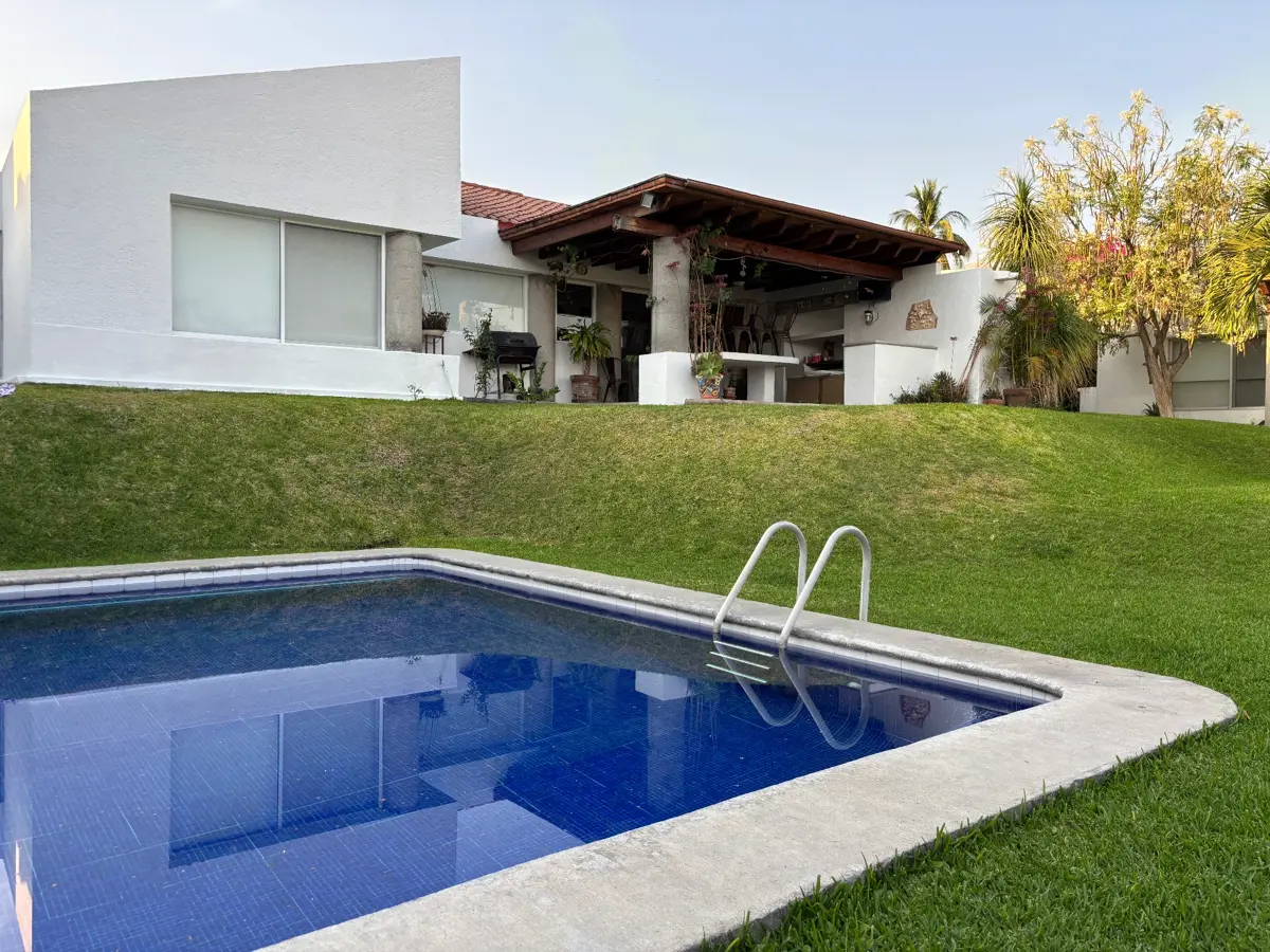 Casa en venta en Colinas de Santa Fe, Xochitepec — foto 1 de 29