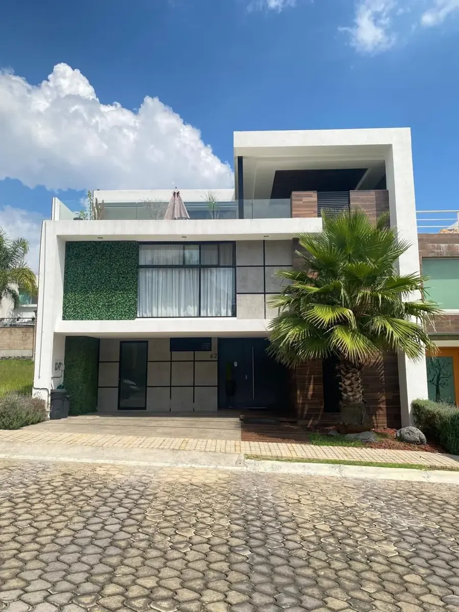 Casa en venta en Lomas de Angelópolis II, San Andrés Cholula — foto 1 de 33