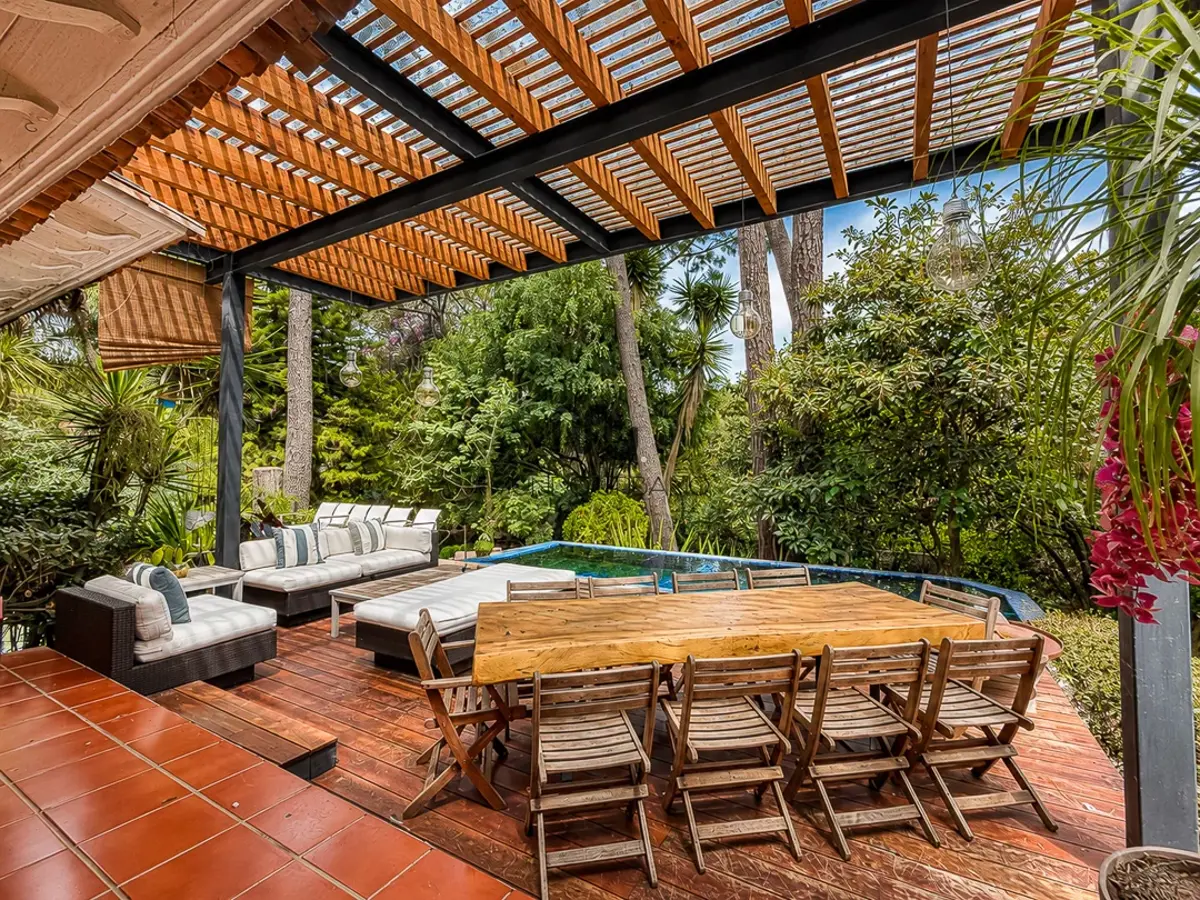 Casa en renta en Avandaro, Valle de Bravo — foto 1 de 38