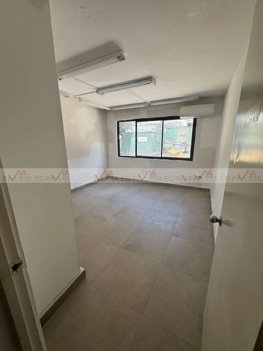 Local en renta en Del Valle, San Pedro Garza García — foto 1 de 12