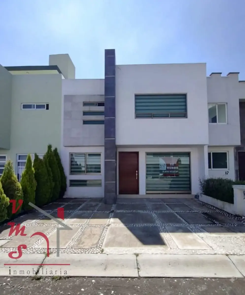 Casa en venta en Fuentes de San José, Toluca — foto 1 de 27