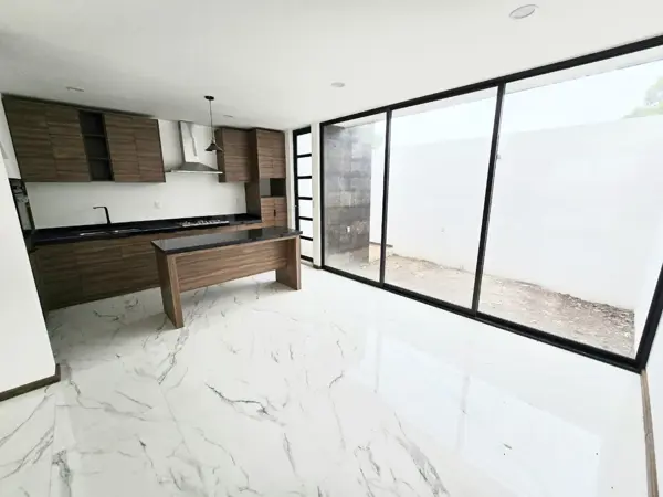 Casa en venta en Cañadas del Bosque, Morelia — foto 2 de 22