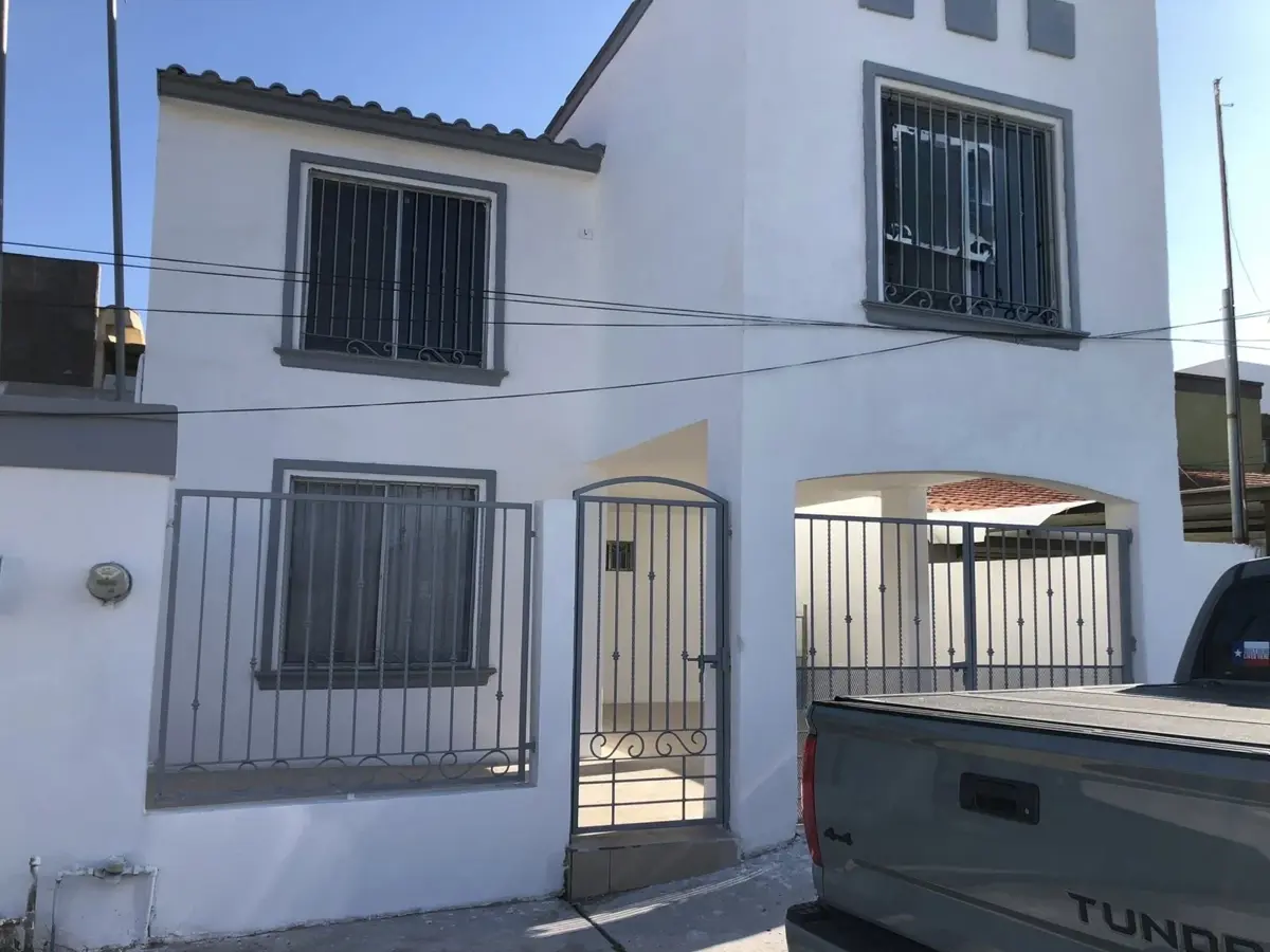 Casa en renta en Las Fuentes, Piedras Negras — foto 1 de 9