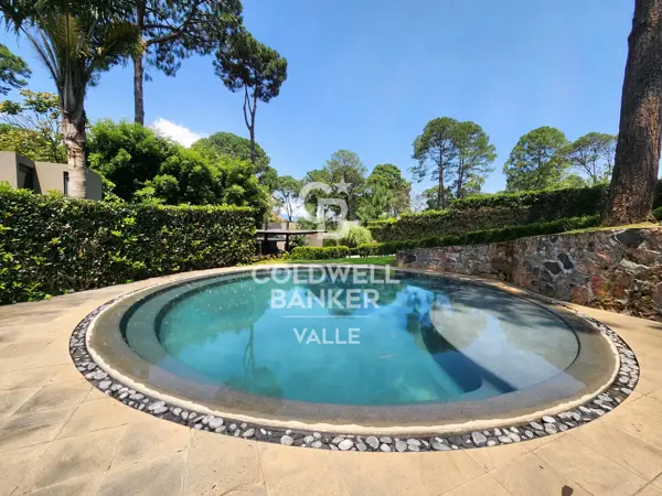 Casa en renta en Avandaro, Valle de Bravo — foto 2 de 29