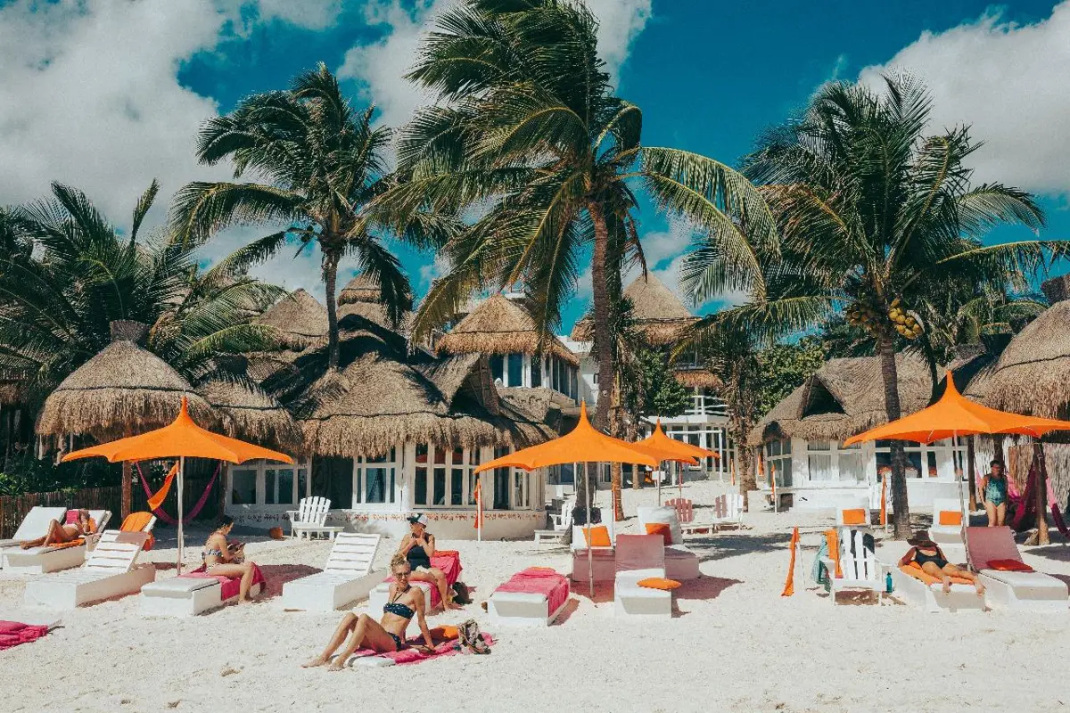 Hotel en venta en Tulum Centro, Tulum — foto 1 de 12