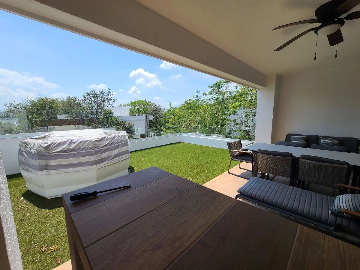 Casa en venta en Playa del Carmen, Playa del Carmen — foto 1 de 6
