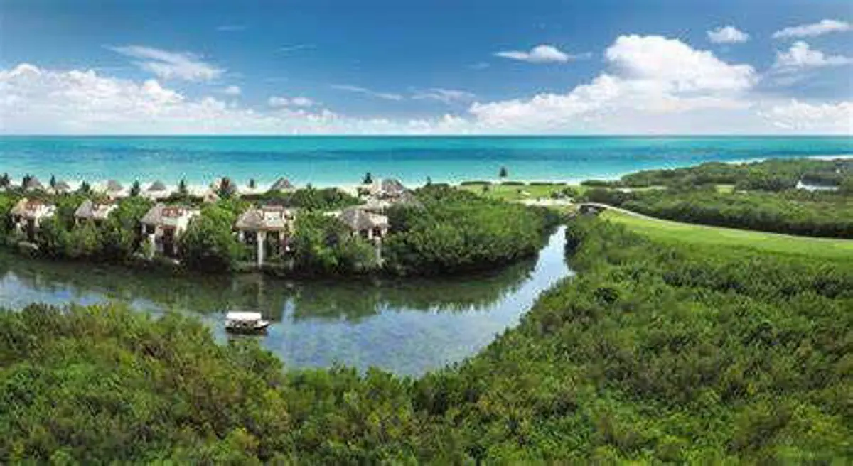 Terreno en venta en Playa del Carmen, Playa del Carmen — foto 1 de 3