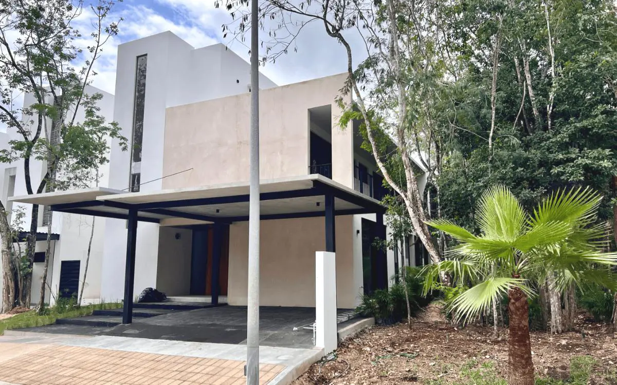Casa en venta en Playa del Carmen, Playa del Carmen — foto 1 de 9