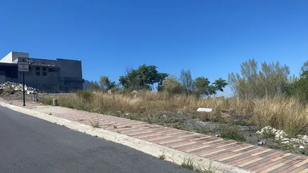 Terreno en venta en Jardines de San Agustín 3 Sector, San Pedro Garza García — foto 2 de 6