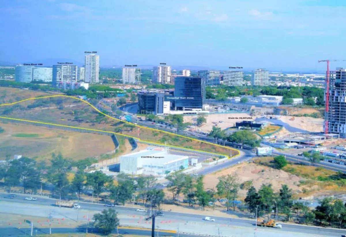 Terreno en venta en Zapopan Centro, Zapopan — foto 1 de 3