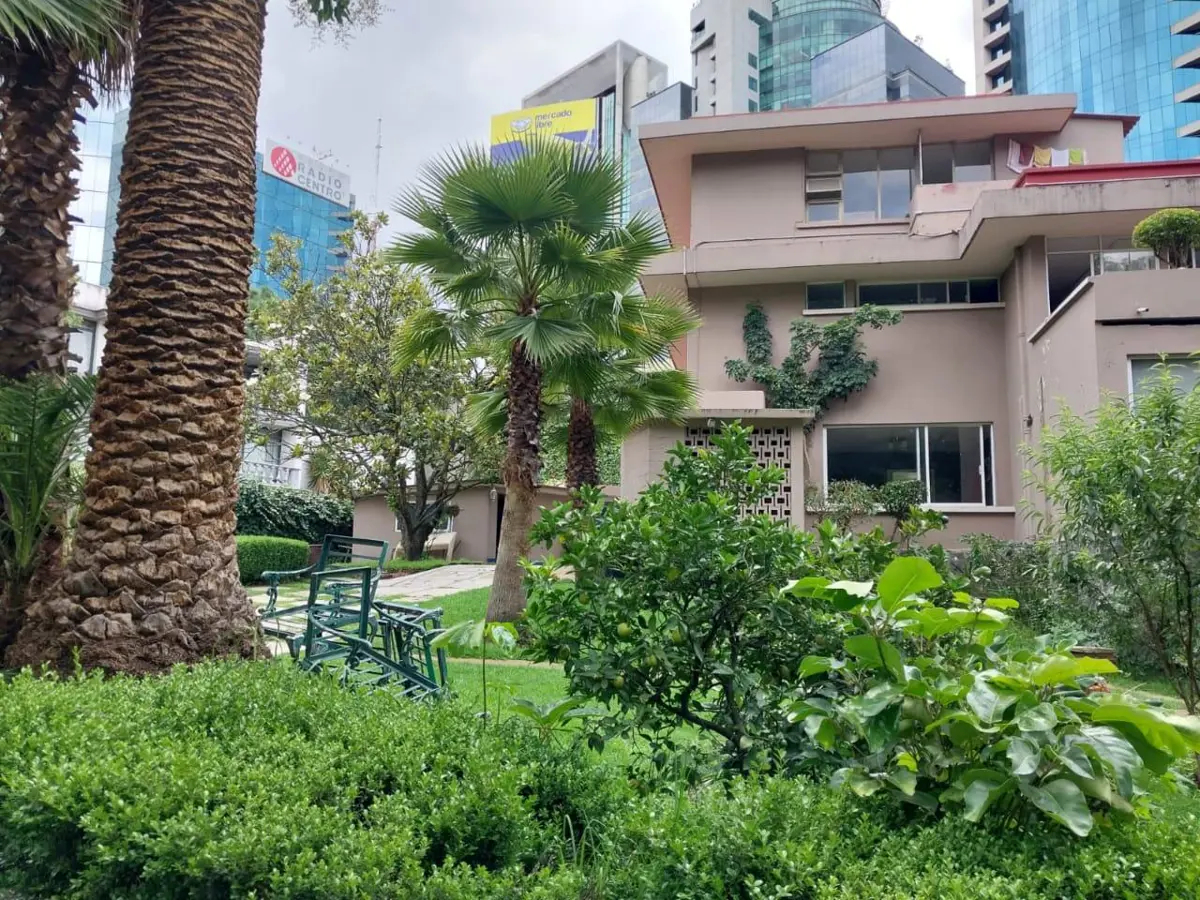 Casa en venta en Lomas de Chapultepec, Miguel Hidalgo — foto 1 de 10