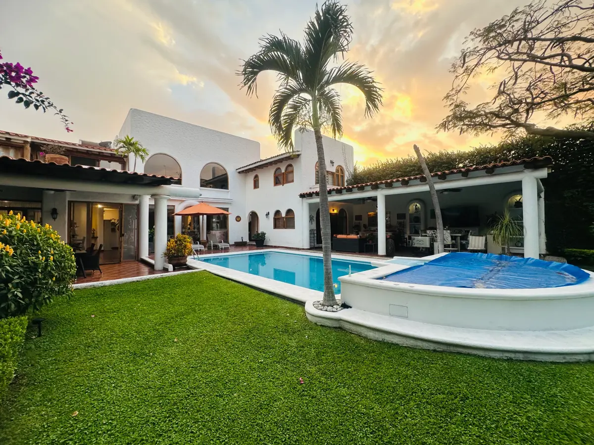 Casa en venta en Real Hacienda de San José, Jiutepec — foto 1 de 45