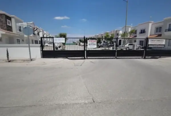 Casa en venta en Granada, Culiacán — foto 2 de 11