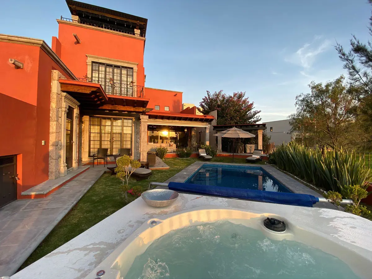 Casa en renta en Sin colonia, San Miguel de Allende — foto 1 de 54