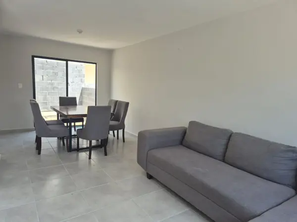 Casa en renta en Allegra Valle Condesa I, Juárez — foto 2 de 13