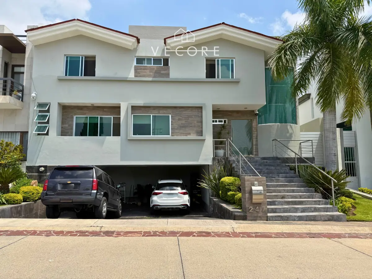 Casa en venta en El Manantial, Tlajomulco de Zúñiga — foto 1 de 26