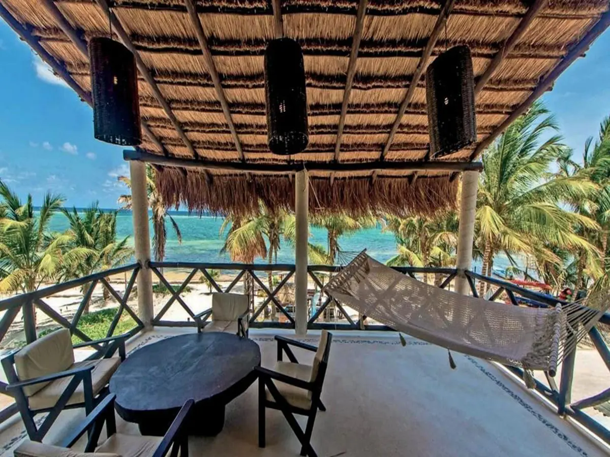 Hotel en venta en Mahahual, Othón P. Blanco — foto 1 de 14