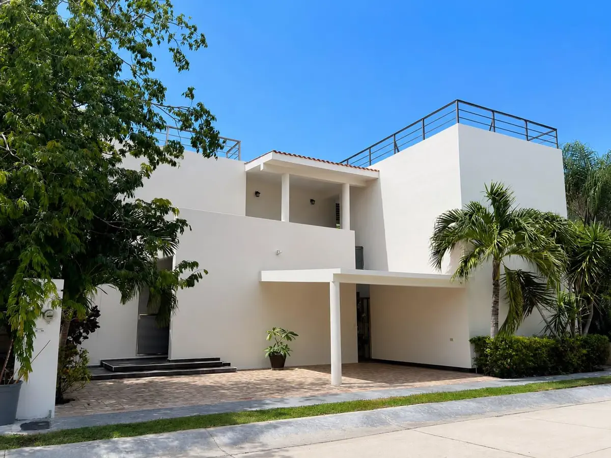 Casa en venta en Sin colonia, Playa del Carmen — foto 1 de 16