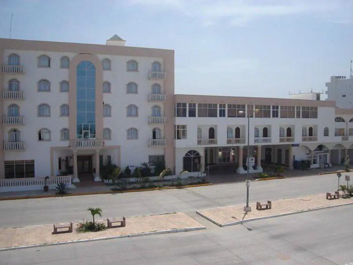 Hotel en venta en Sin colonia, Ciudad Madero — foto 1 de 32