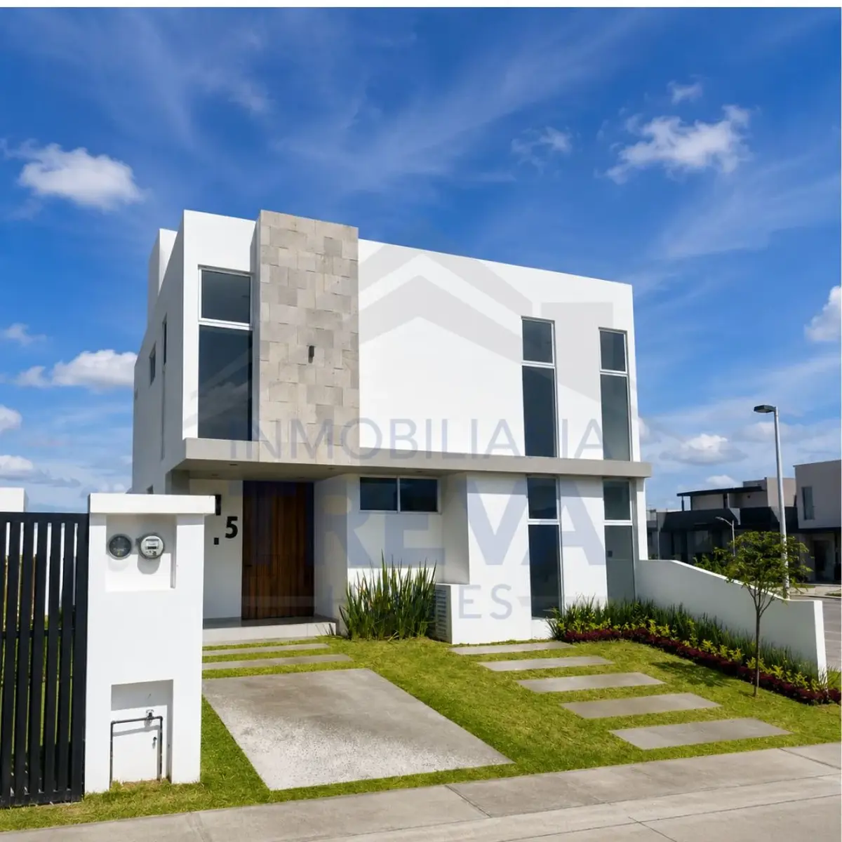 Casa en venta en Vista Hermosa, San Juan del Río — foto 1 de 17