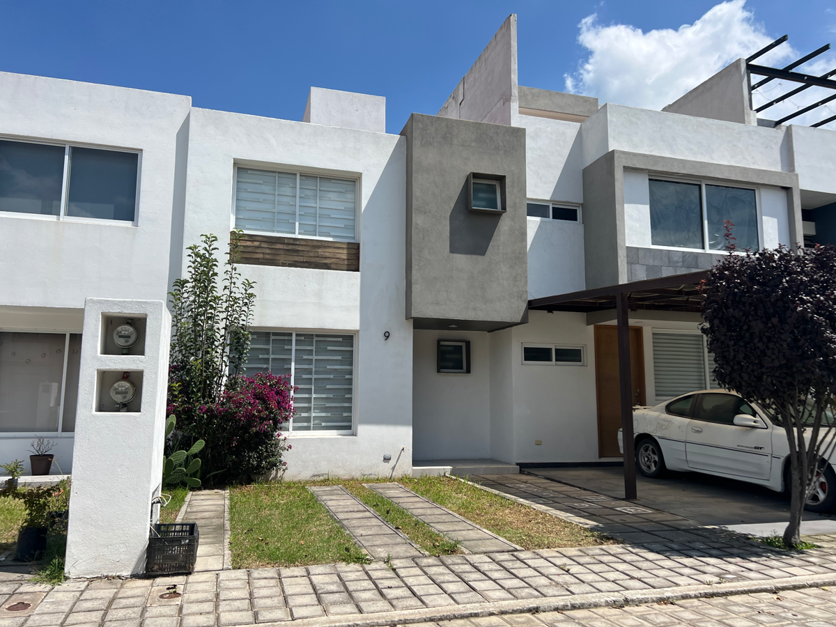 Casa en renta en Cuanalá, Juan C. Bonilla — foto 1 de 20
