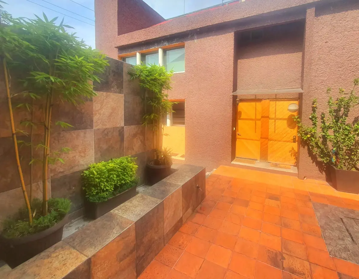Casa en venta en Santa Ursula Xitla, Tlalpan — foto 1 de 41