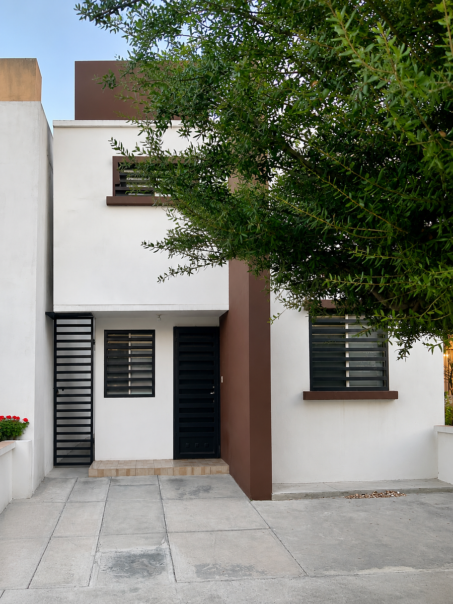 Casa en renta en Las Lomas Sector Bosques, García — foto 1 de 14