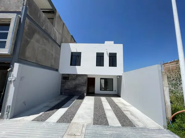CASA EN FRACC. ALEJANDRO PLUS