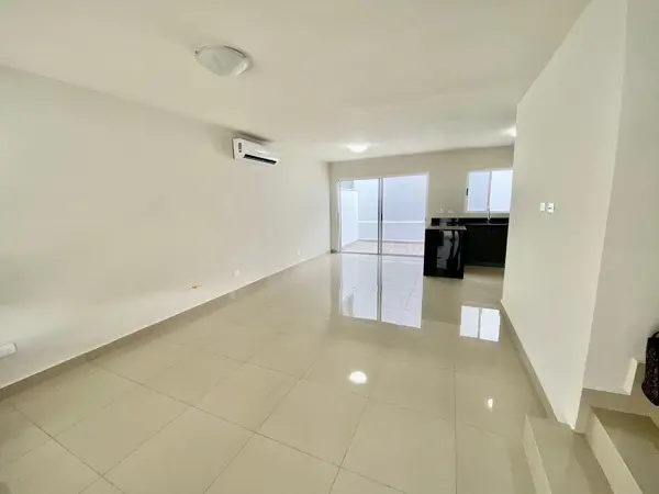 Casa en renta en Cumbres Lux, García — foto 2 de 18