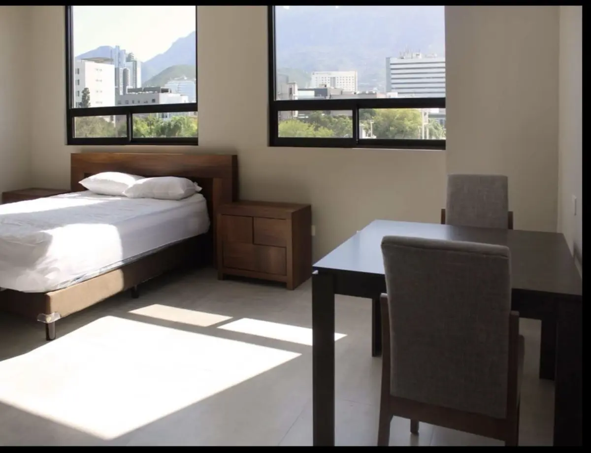 Departamento en renta en Del Valle, San Pedro Garza García — foto 1 de 10