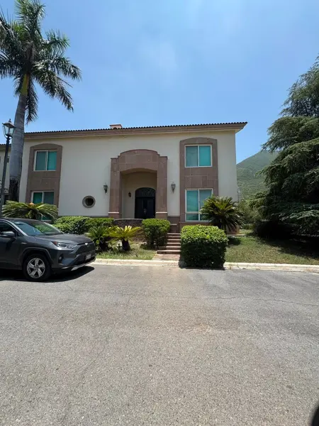Casa en Venta en Portal del Huajuco la Herradura Carretera Nacional