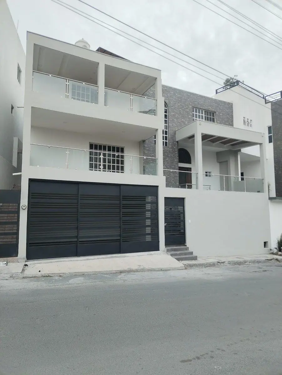 Casa en venta en Lomas del Paseo, Monterrey — foto 1 de 27