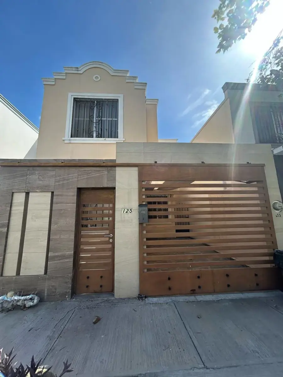 Casa en venta en Cumbres San Agustin, Monterrey — foto 1 de 16