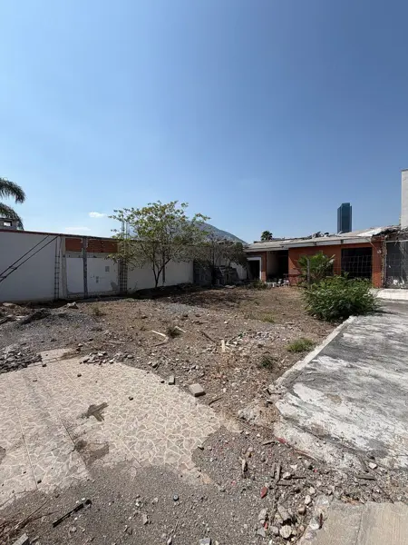 Terreno en venta en Del Valle, San Pedro Garza García — foto 2 de 9