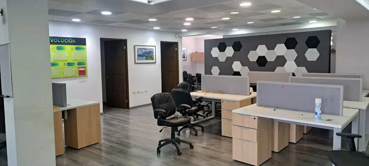 Oficina en renta en Del Valle, San Pedro Garza García — foto 1 de 17