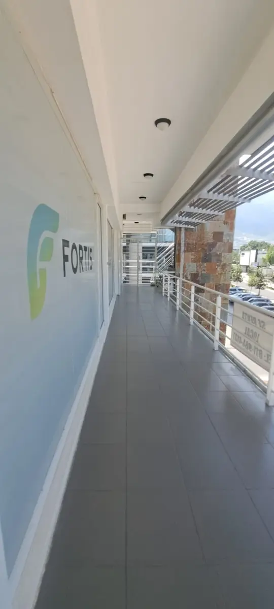 Oficina en renta en Del Valle, San Pedro Garza García — foto 1 de 12