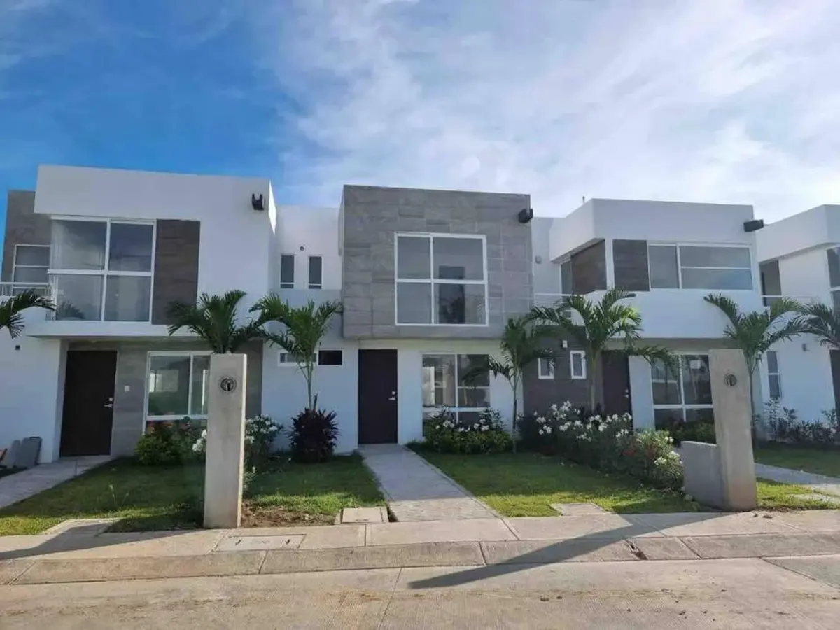 Casa en venta en Brisas Diamante, Acapulco de Juárez — foto 1 de 42