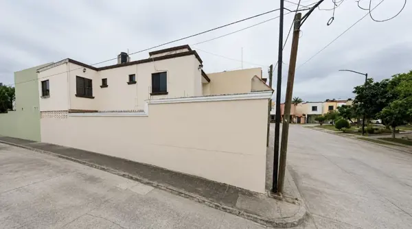 Casa en venta en Colinas del Sol, Tampico — foto 2 de 9
