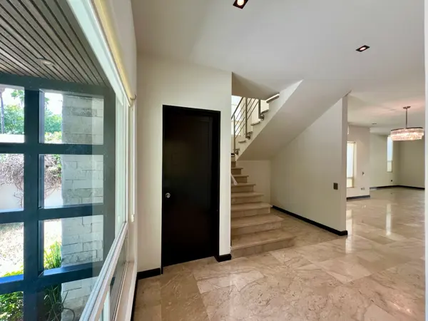 Casa en renta en El Portón de Valle Alto, Monterrey — foto 2 de 25
