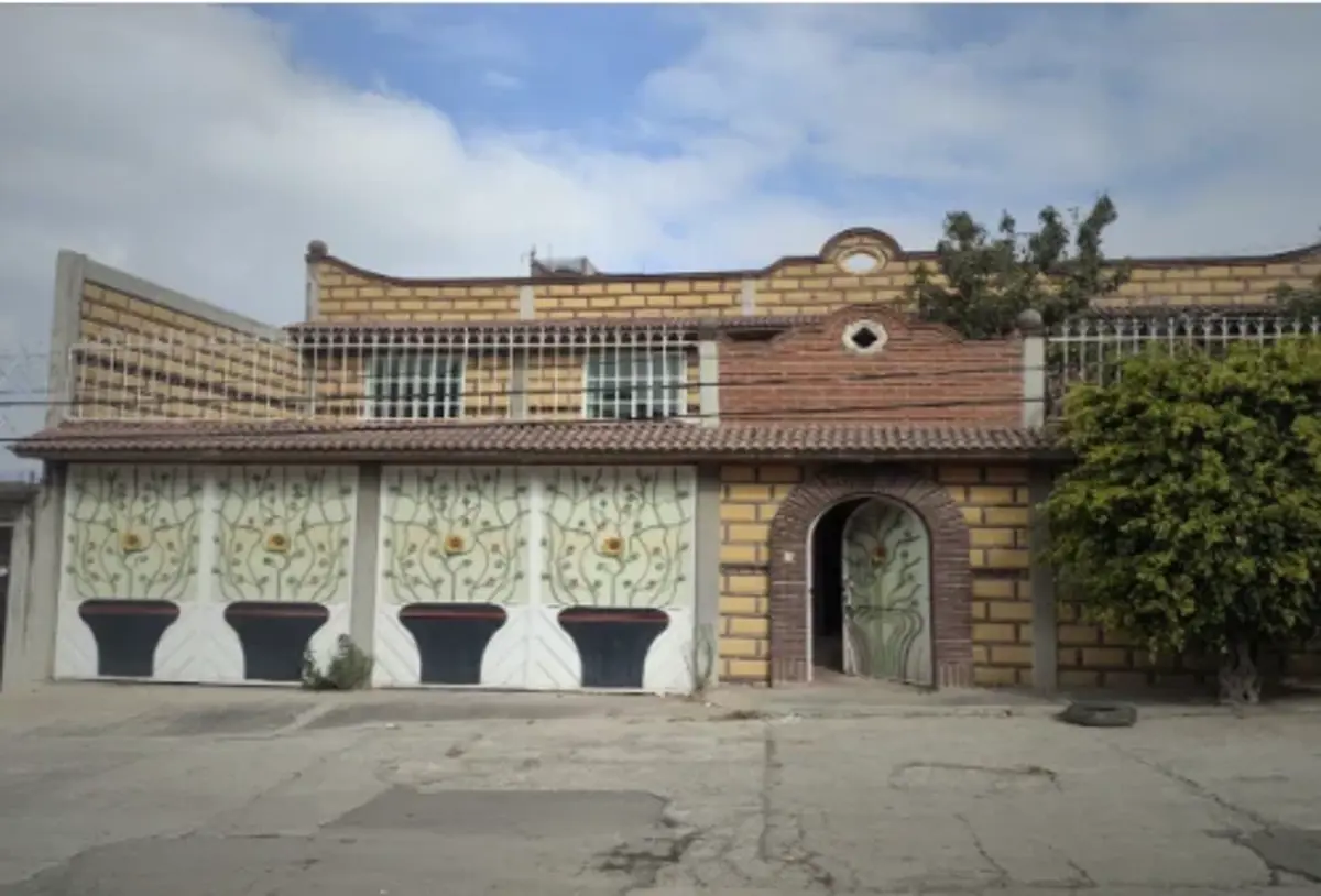 Casa en venta en Jorge Jimenez Cantu, Ixtapaluca — foto 1 de 13