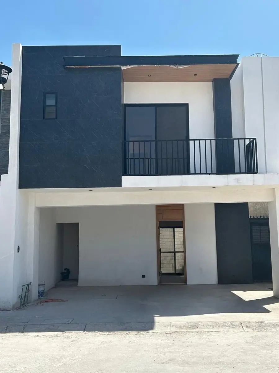 Casa en venta en Los Cedros, Gómez Palacio — foto 1 de 48