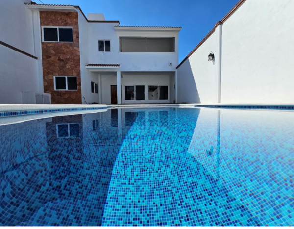 Casa en venta en Tequesquitengo, Jojutla — foto 2 de 34