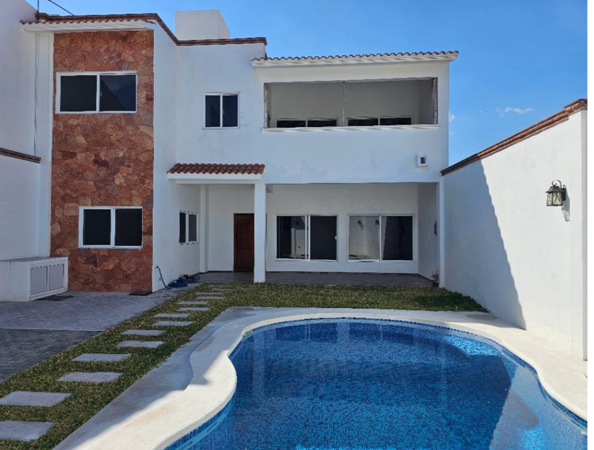Casa en venta en Tequesquitengo, Jojutla — foto 1 de 34