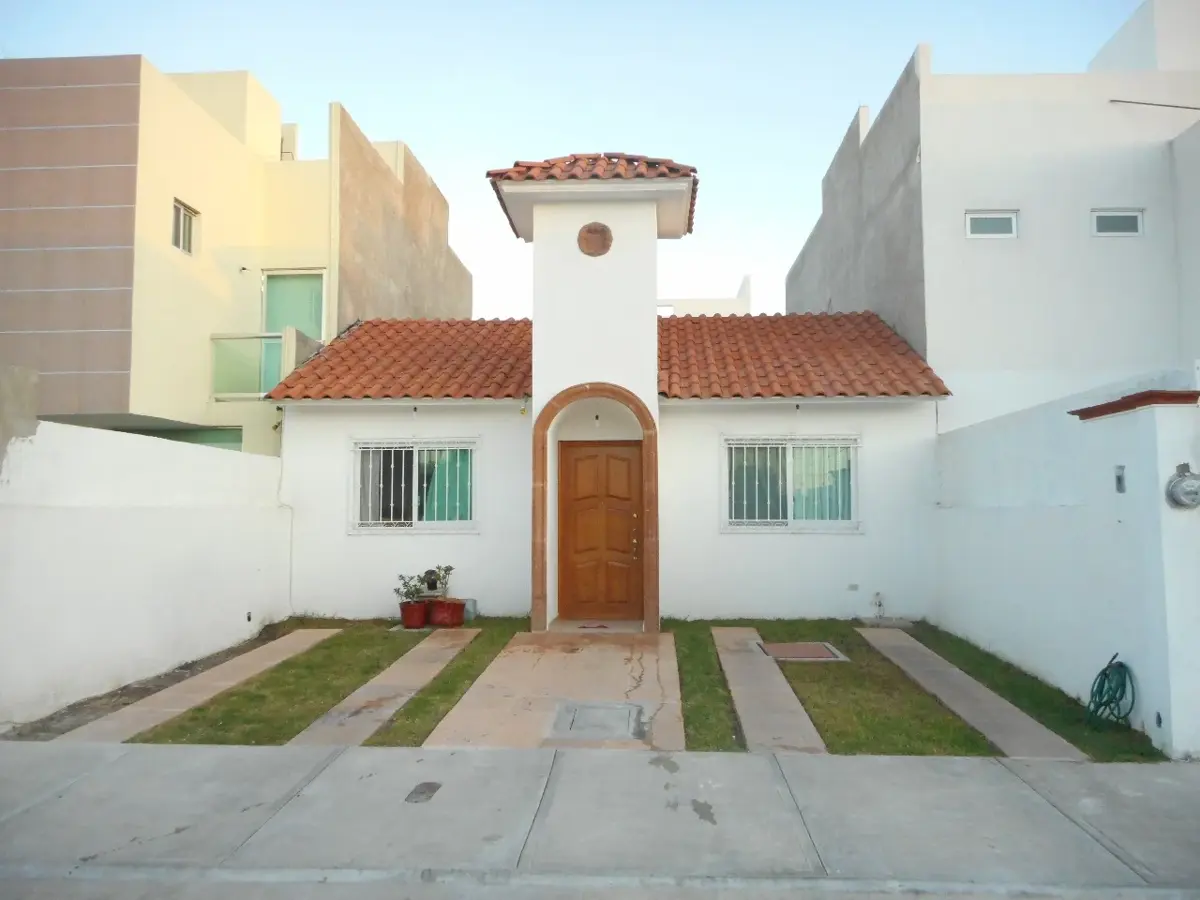 Casa en venta en Residencial las Trojes, Corregidora — foto 1 de 15