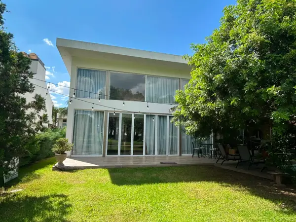 Casa en venta en La Hacienda de León Residencial y Golf, León — foto 2 de 15