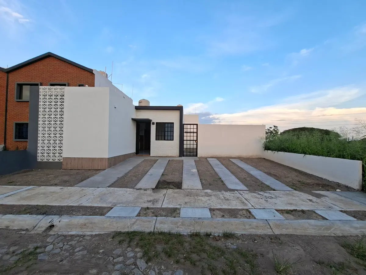 Casa en venta en Montellano II, Villa de Álvarez — foto 1 de 21