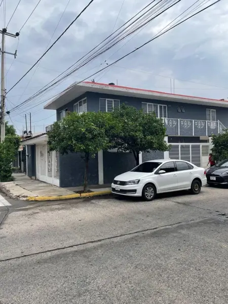 Casa en venta en Jardines Alcalde, Guadalajara — foto 2 de 10