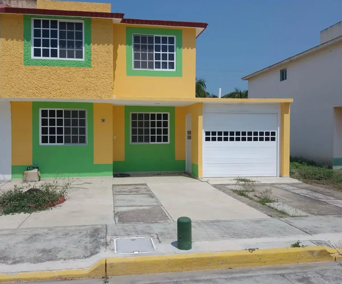 Casa en venta en Leonardo Rodríguez Alcaine, Medellín de Bravo — foto 1 de 10